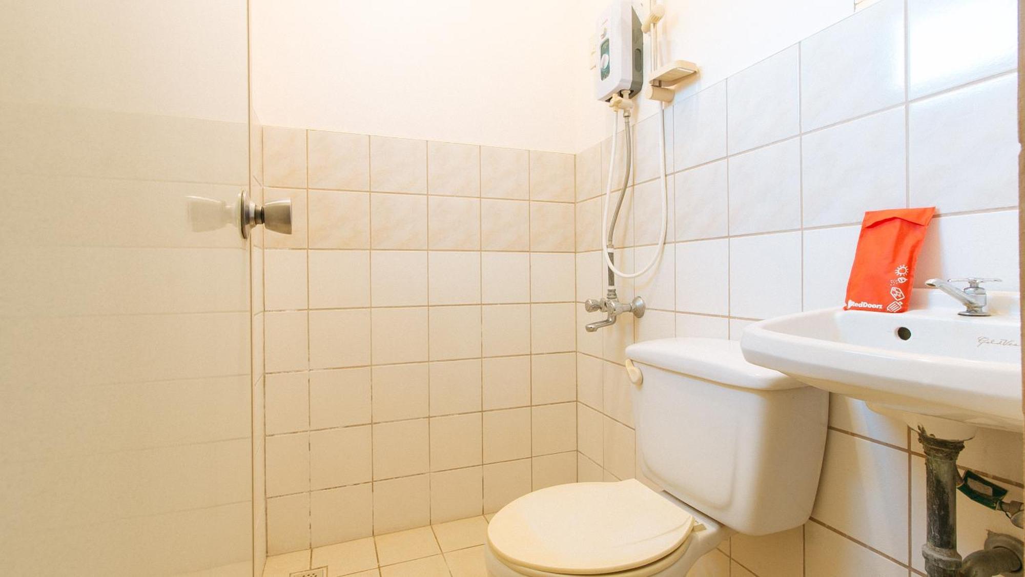 Reddoorz At David'S Travellers Inn Cavite General Trias  Εξωτερικό φωτογραφία